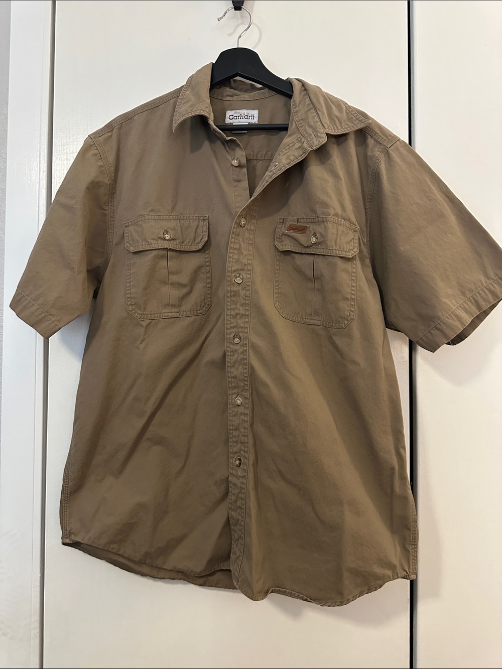 Carhartt Men's Short-Sleeve Button-Down Shirt in Khaki